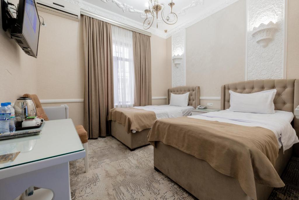 Hotel Billuri Sitora