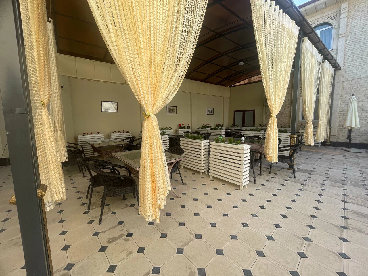 Kesh Hotel