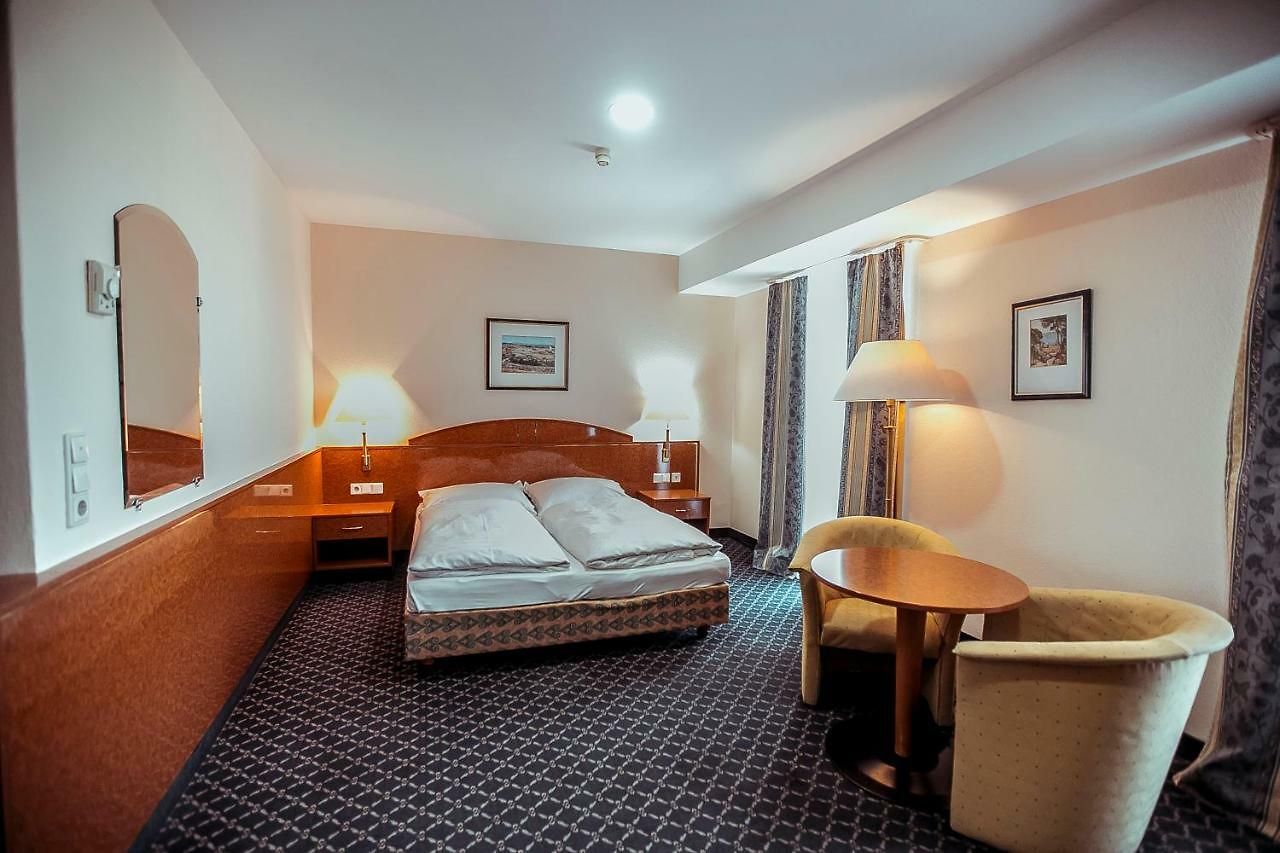 Shodlik Palace Hotel
