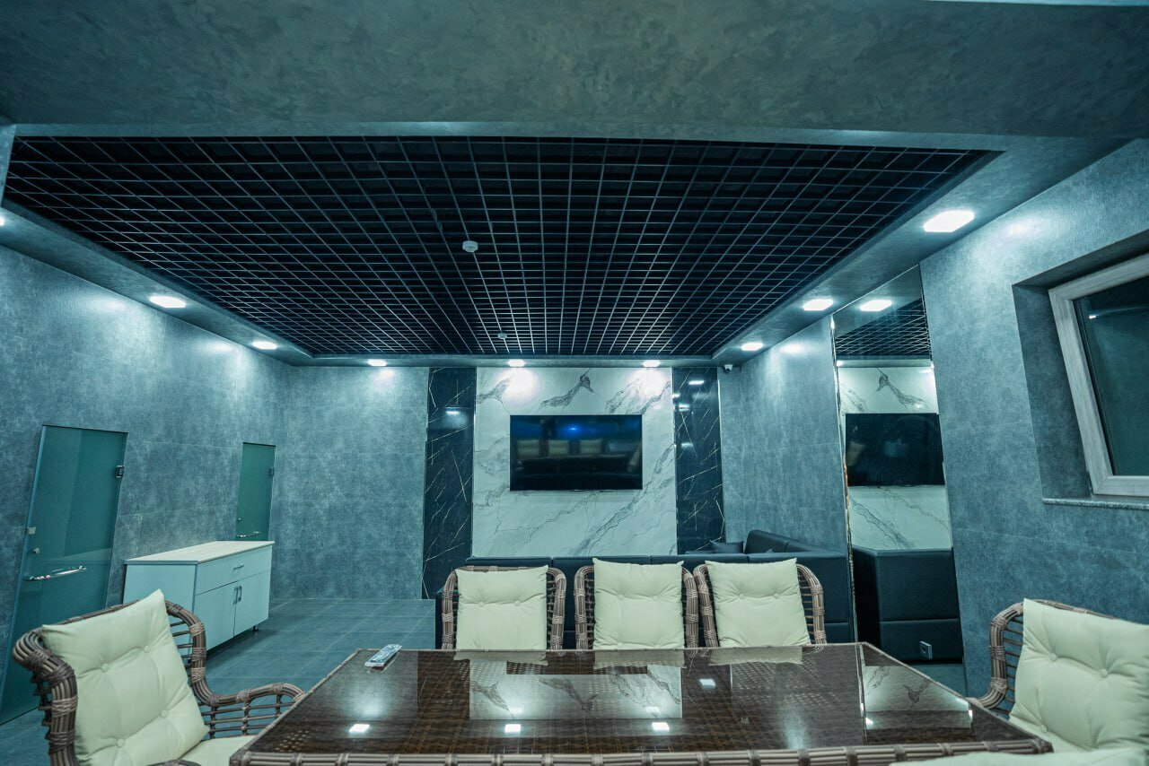 5 Wood Hotel & Spa