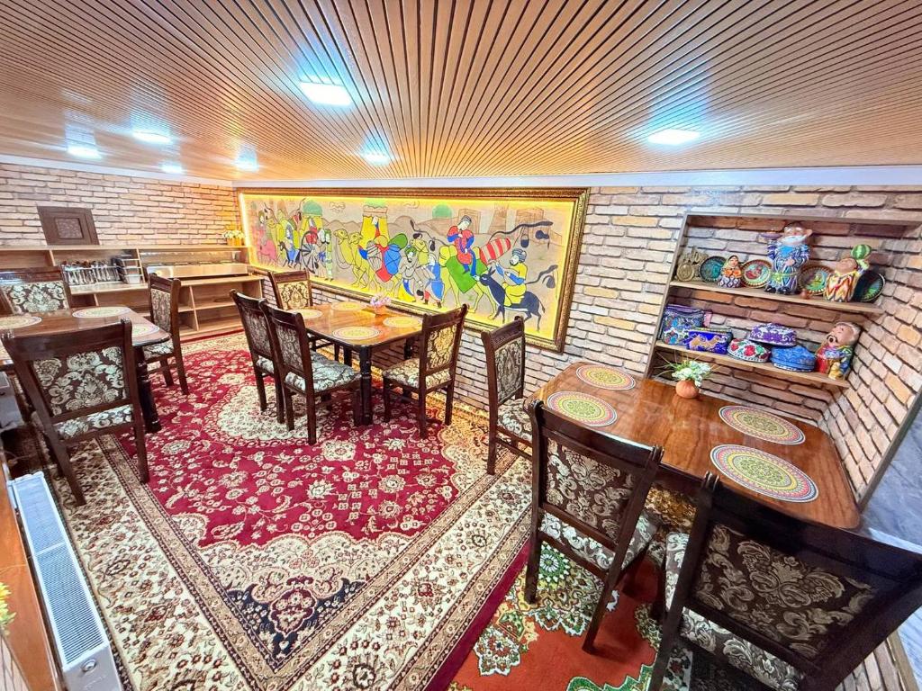 Sherxan House