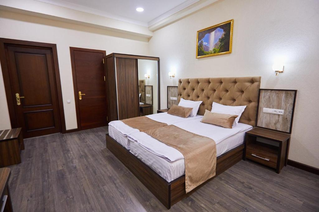 Grand Art Premium Hotel
