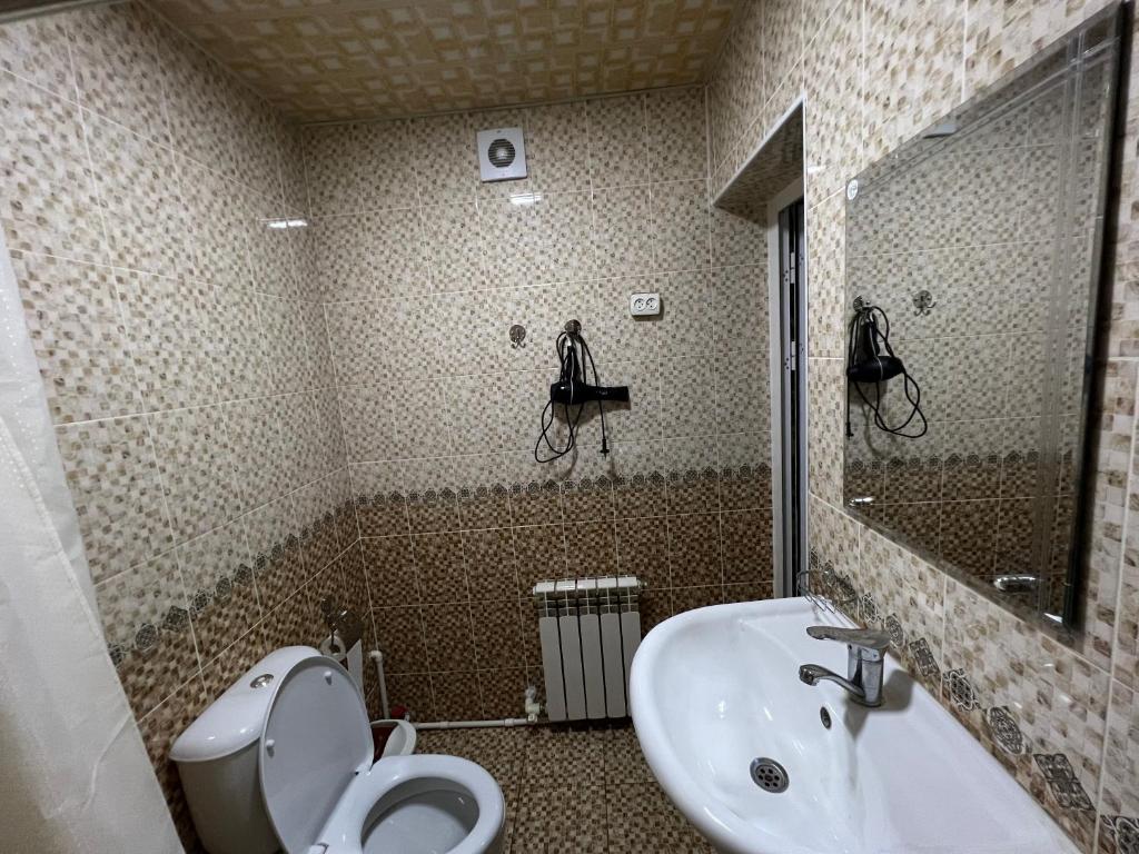 Dilnura Guest House