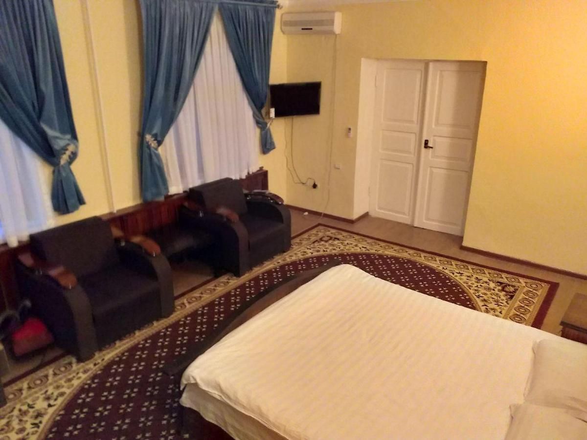 Amir HOTEL