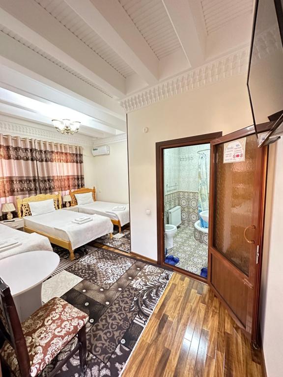 Hiromon Guesthouse