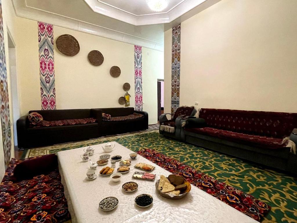 Deshon Qala Guest House