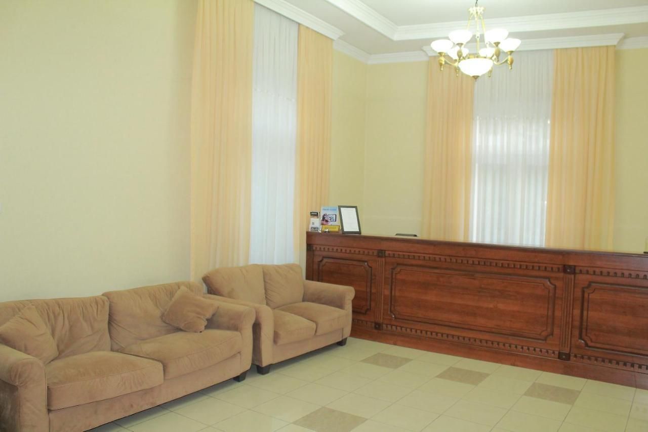 Diamond Plaza Hotel