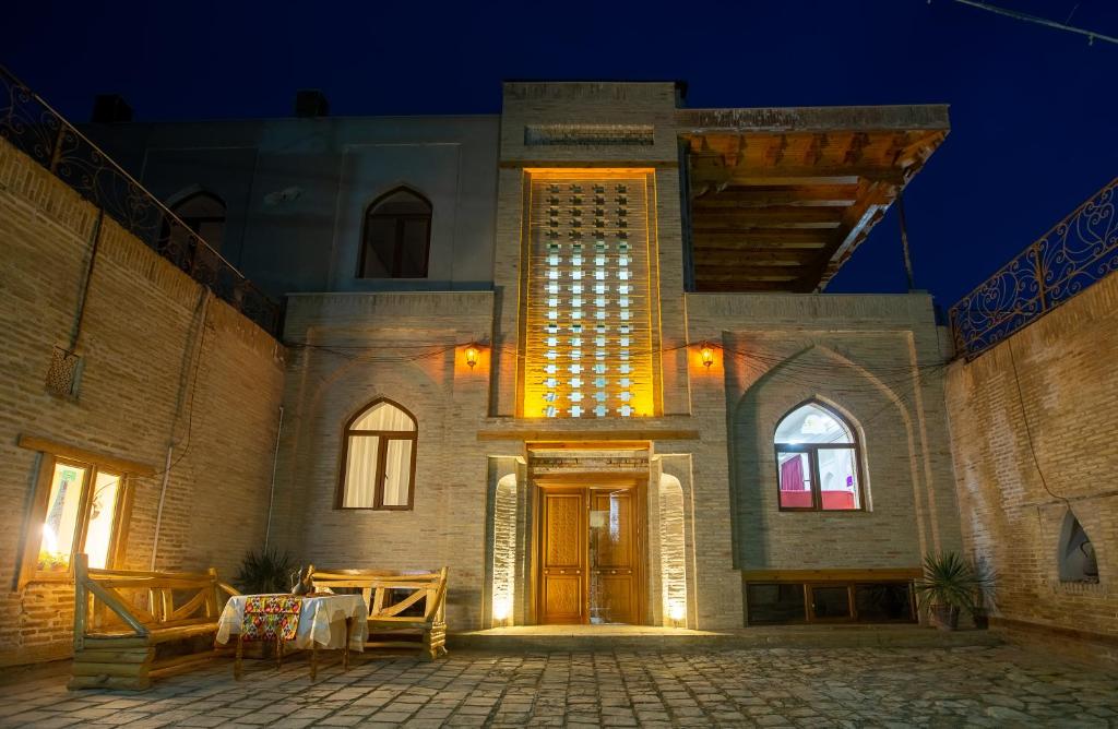 Karavansaray Xurjin Old