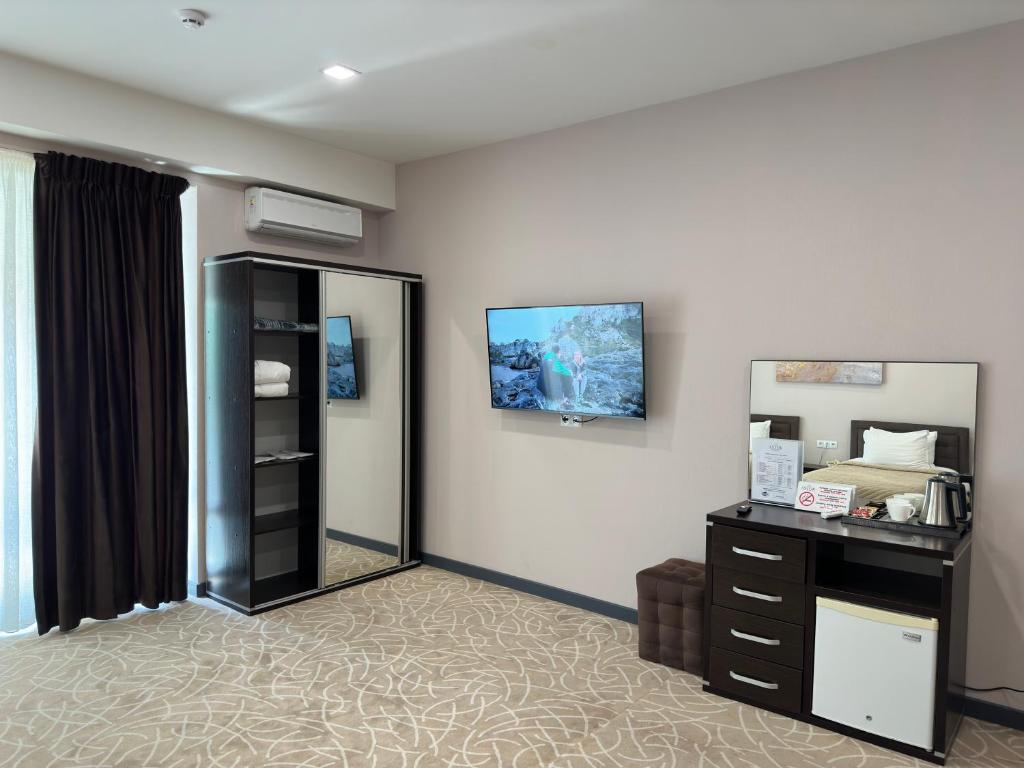 Astor Hotel