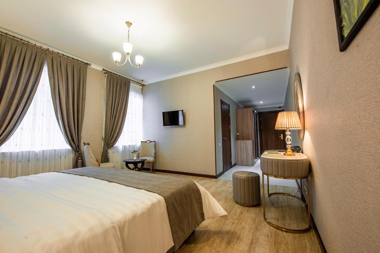 Emerald Hotel Tashkent