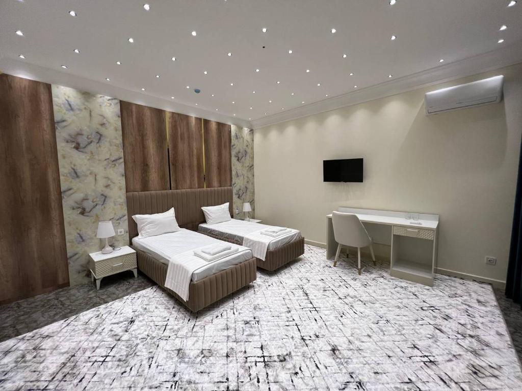 Nur Makon Hotel