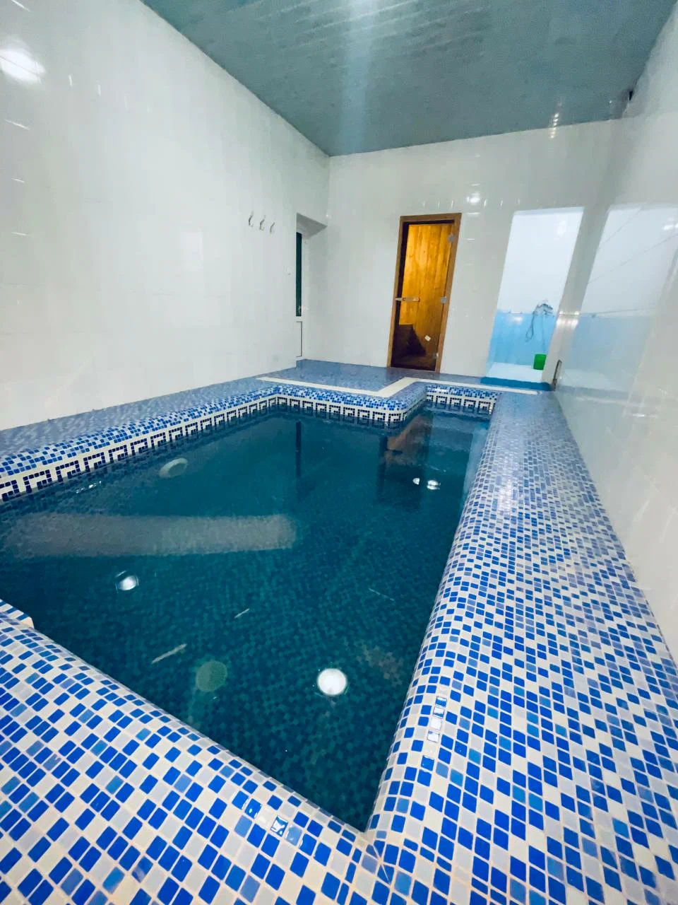 Next Hotel