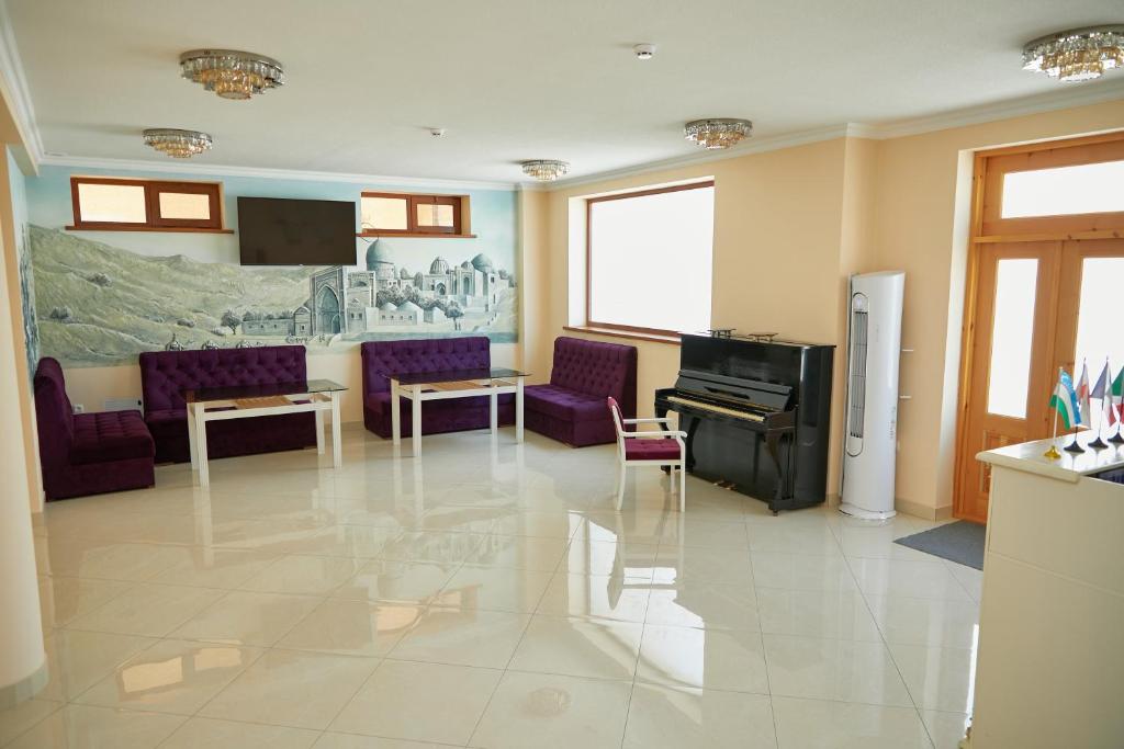 Muqaddas Hotel