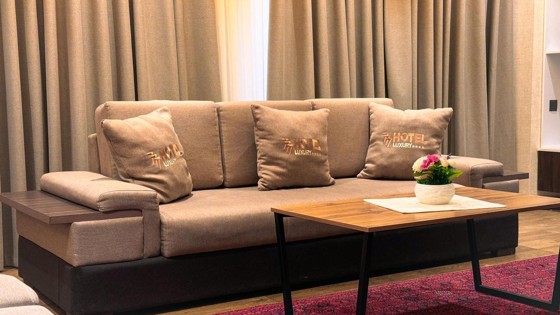 Ziyorat Luxury