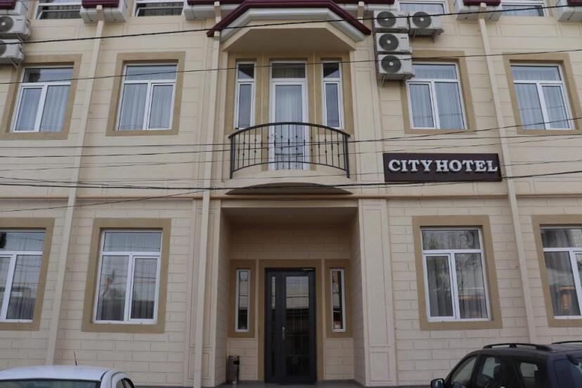 City Hotel