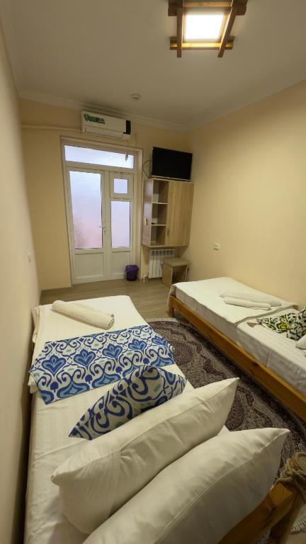 Alisher Hotel