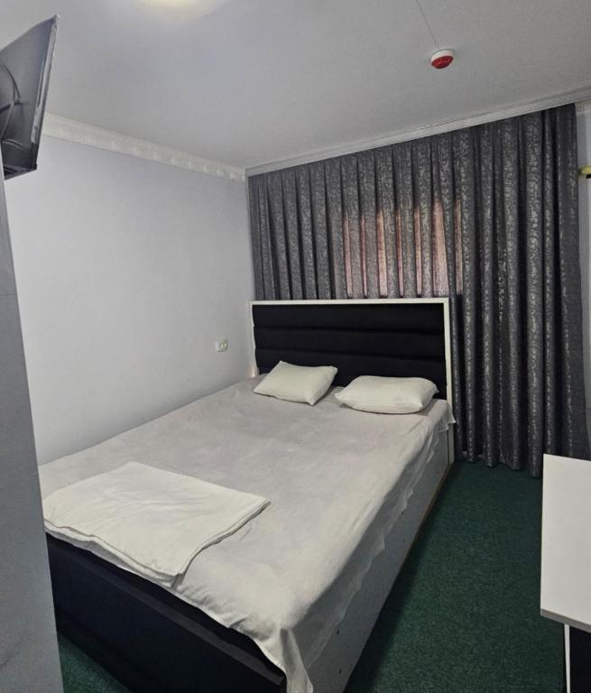 Bahra Hotel