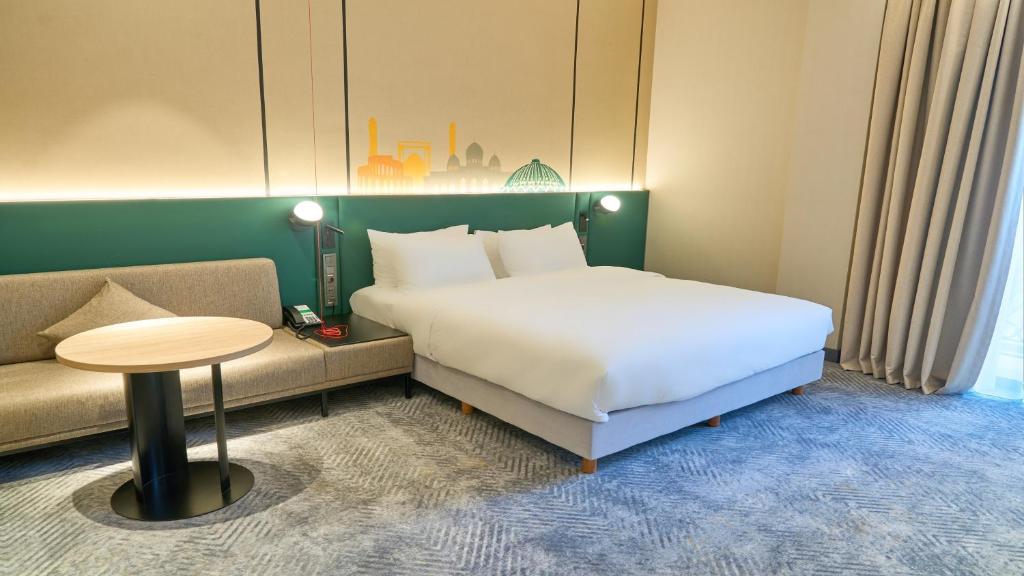 Holiday Inn Tashkent City, an IHG Hotel