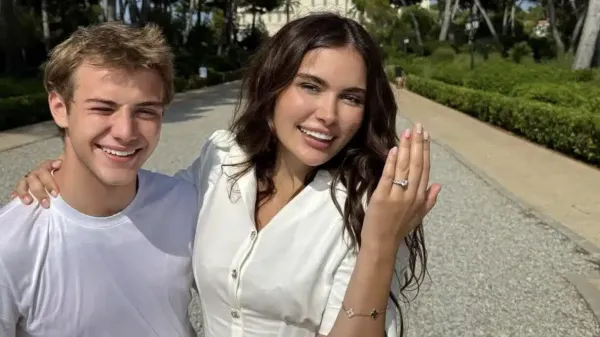 风暴将乌兹别克斯坦前总统的孙女与新郎分开