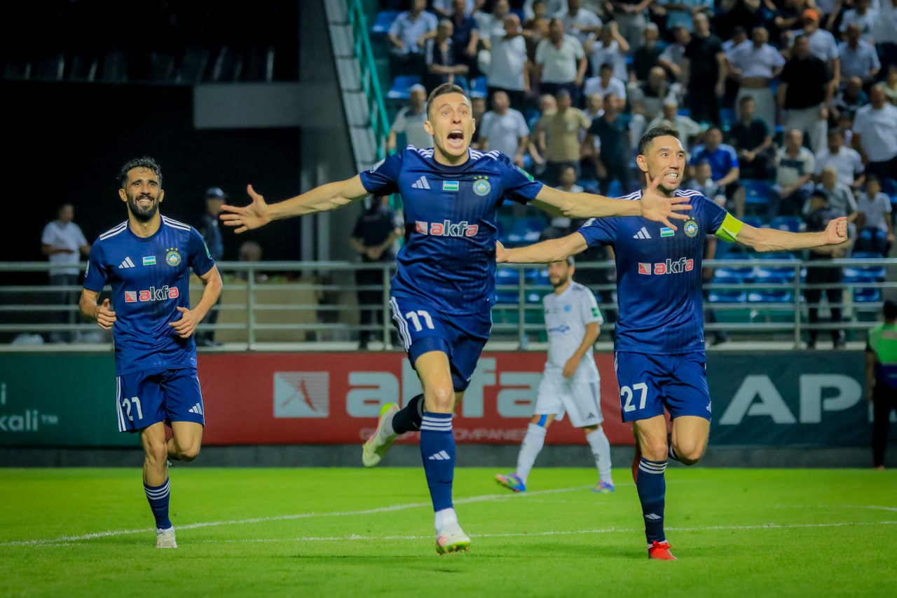 O'zbekiston terma jamoasi futbolchilari Eron klublariga o'tishdan bosh tortishdi