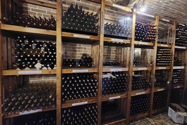 UZUMFERMER Family Winery