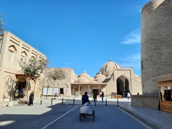 Медресе Улугбека в Бухара