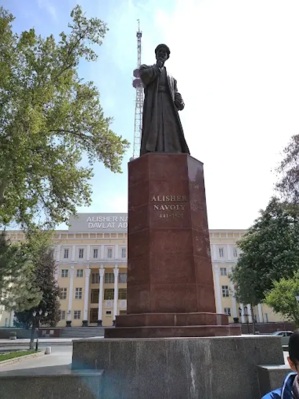 Молодежный театр Узбекистана