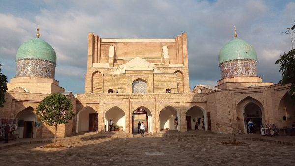 Медресе Барак-хана