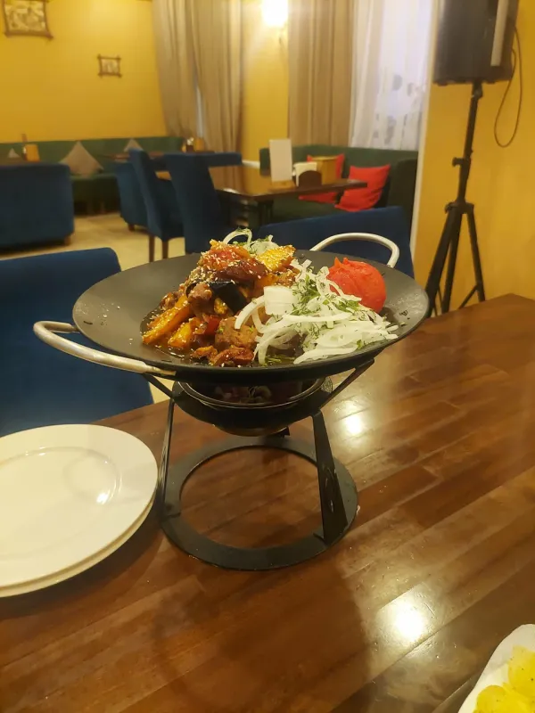 Polvon Shashlik