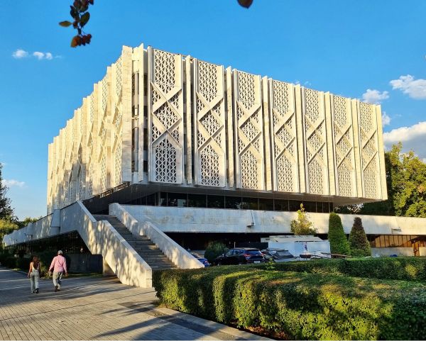 Государственный музей истории Узбекистана