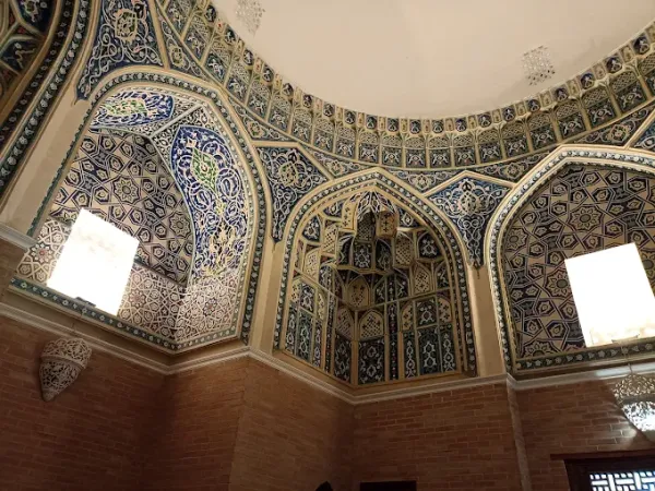 Мавзолей Толе би