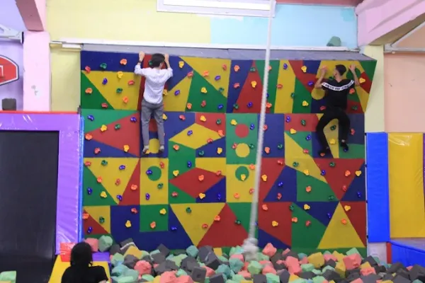 Metagalaxy Trampoline Center