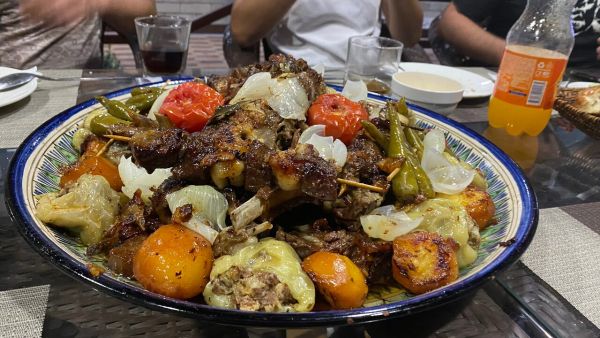 Кафе "Davr Choyxonasi"