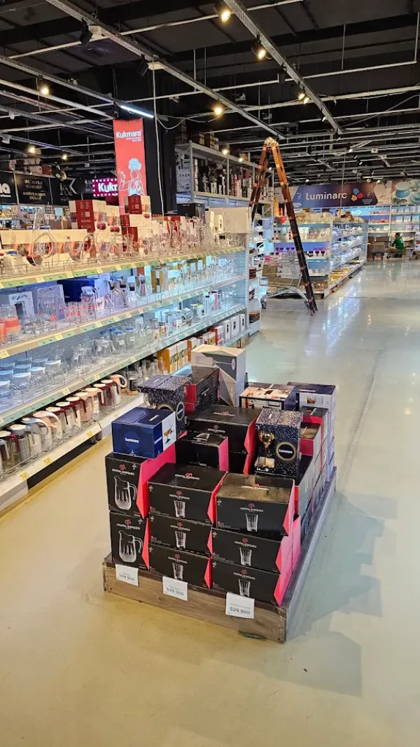 Samarkand Darvoza Shopping and Entertainment Complex