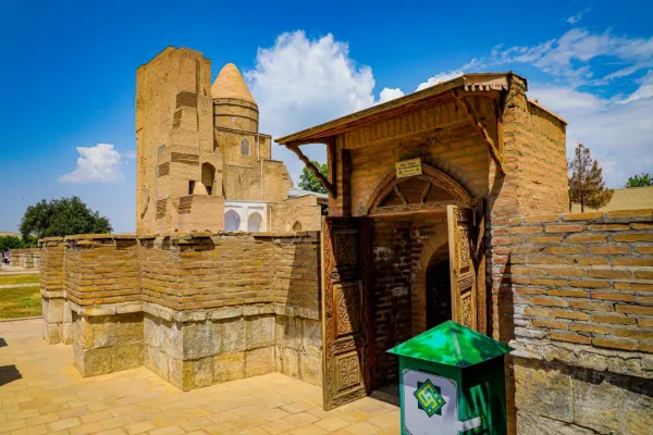 The crypt for Amir Temur