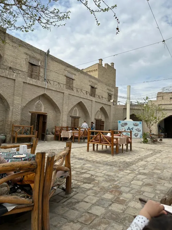 Art Restaurant Yangibozor
