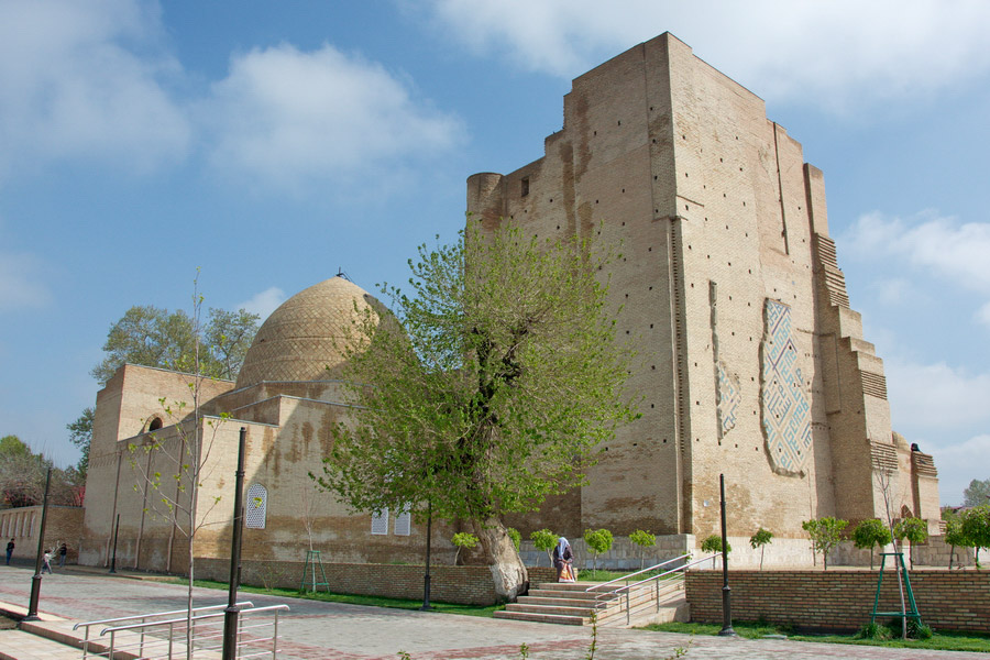 Dorus Saodat Complex