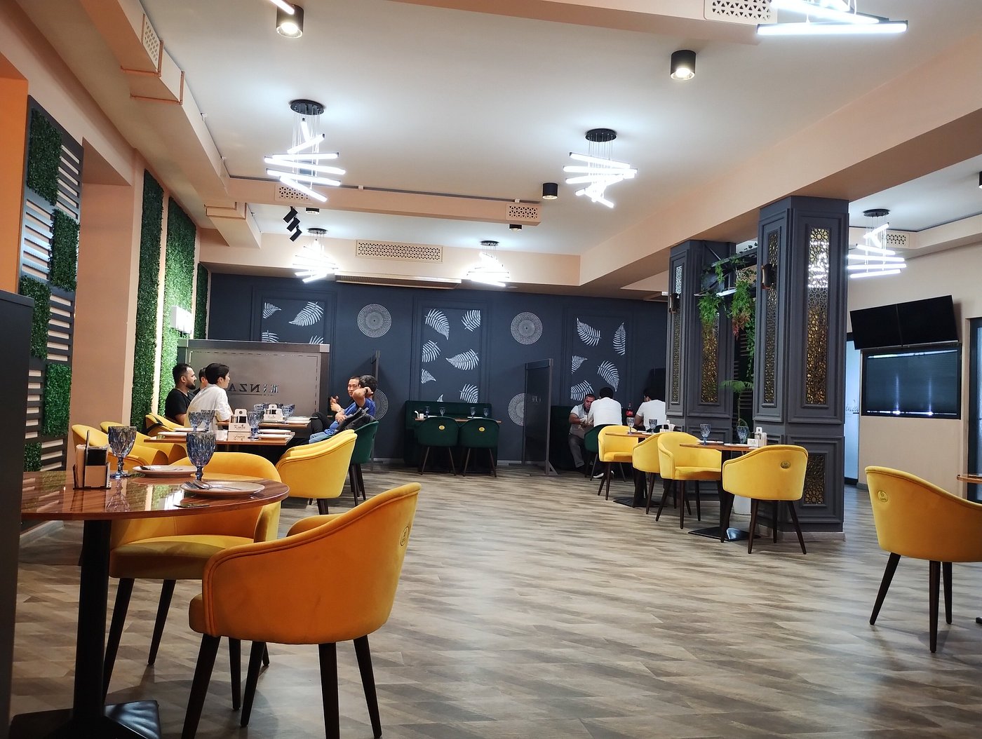 Kinza Restaurant
