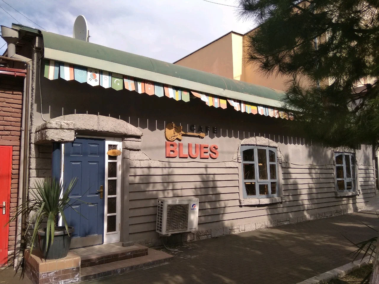 Blues Cafe