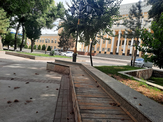 Alisher Navoiy nomidagi davlat adabiyot muzeyi