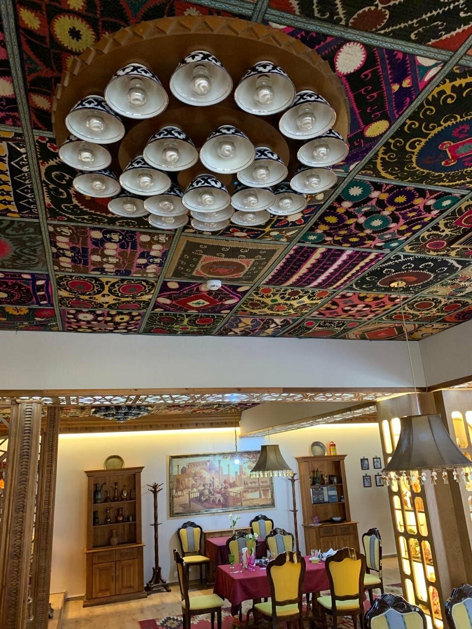 Suzani lounge bar