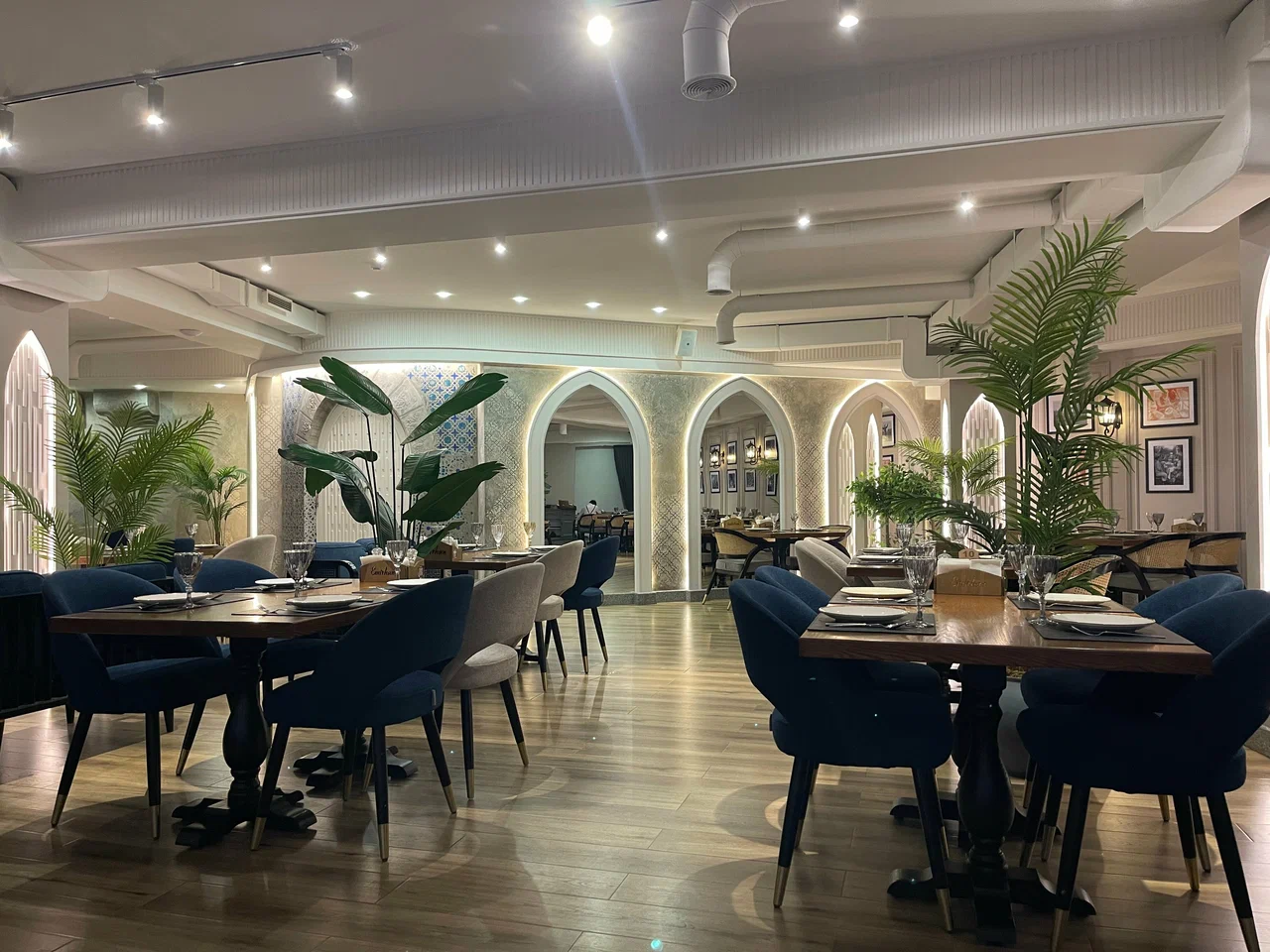 EMIRHAN restaurant