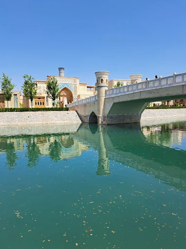 Abadiy shahar tarixiy-etnografik bog'i