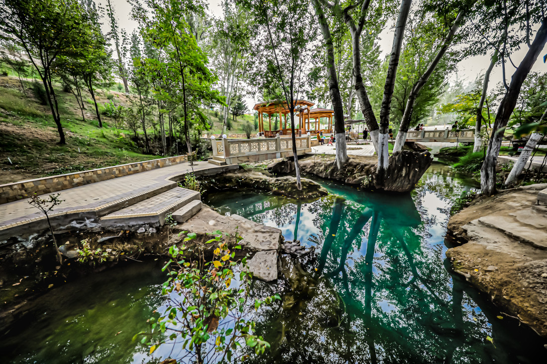 Святыни Намангана: памятник "Биби Она" и мавзолей "Биби Наима Она"