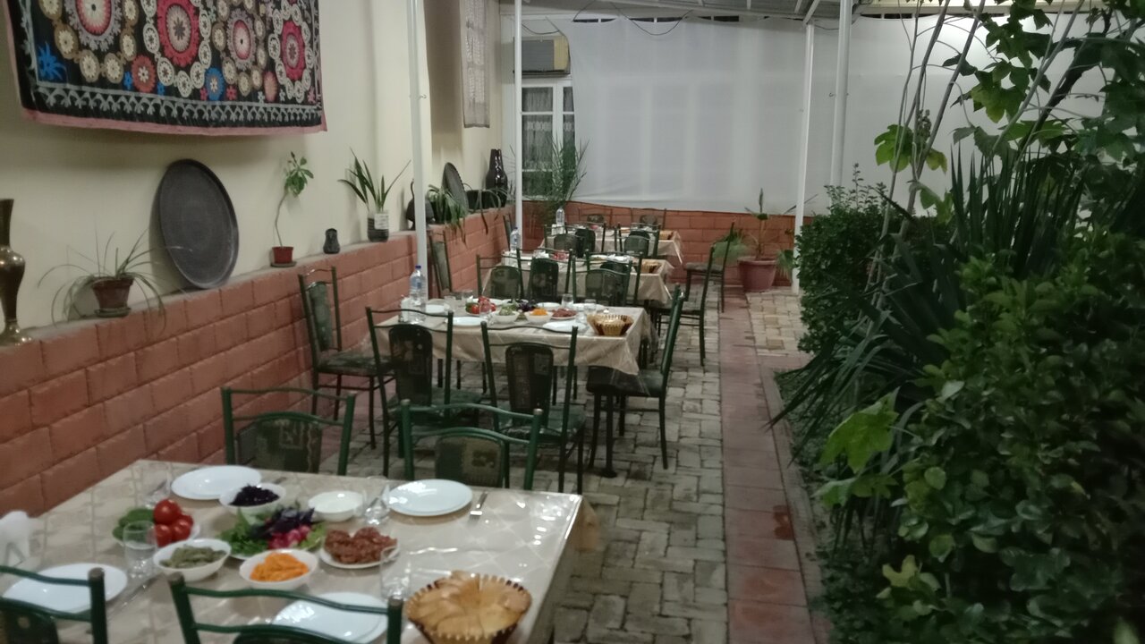 Ilkhom food house