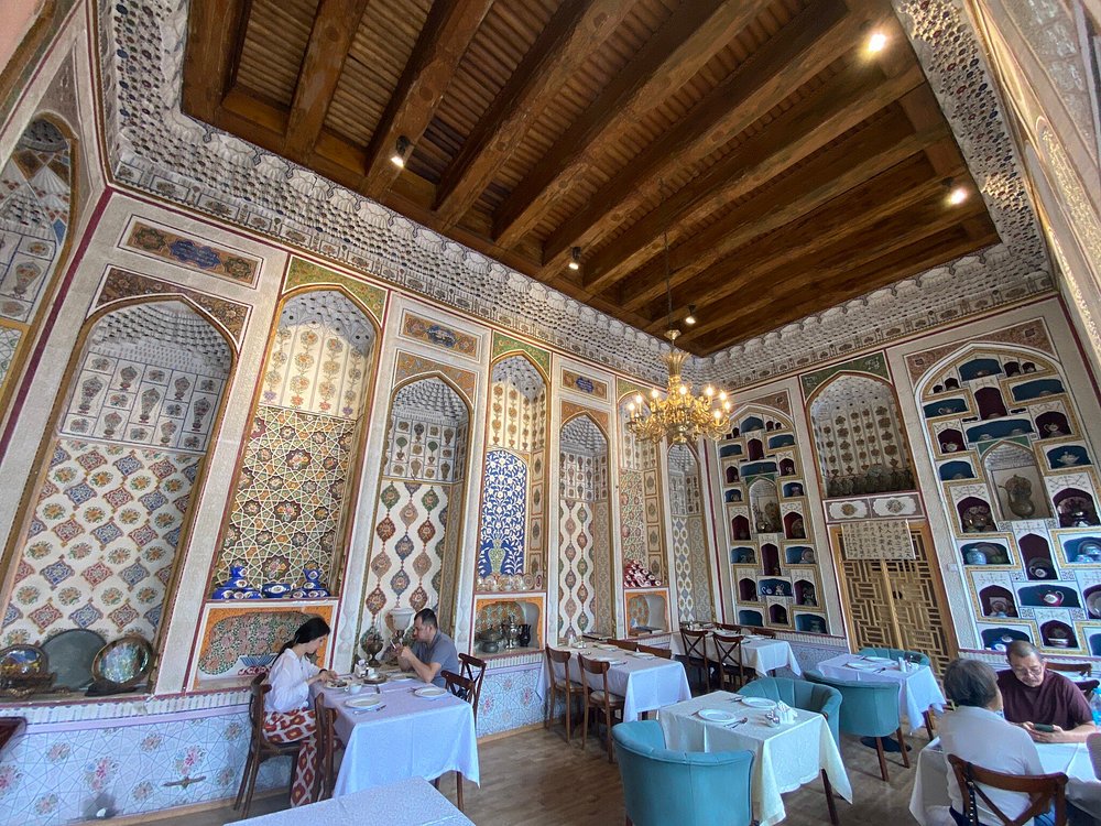 Ayvon Restaurant