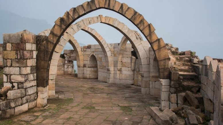 Uzundar Qal'asi