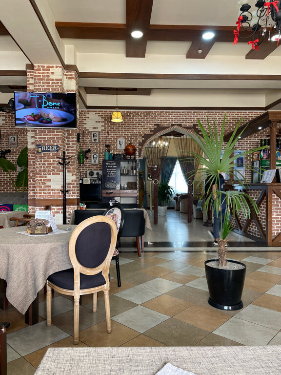 T•Bone Cafe&Bar