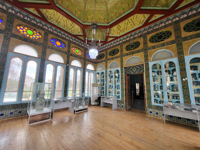 Sitorai Mokhi Khosa Palace