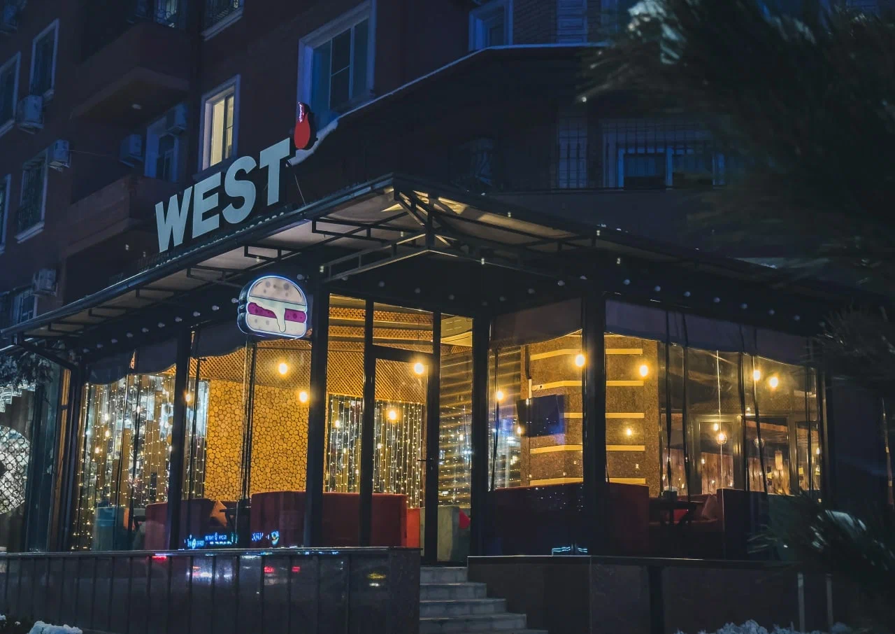 Cafe West